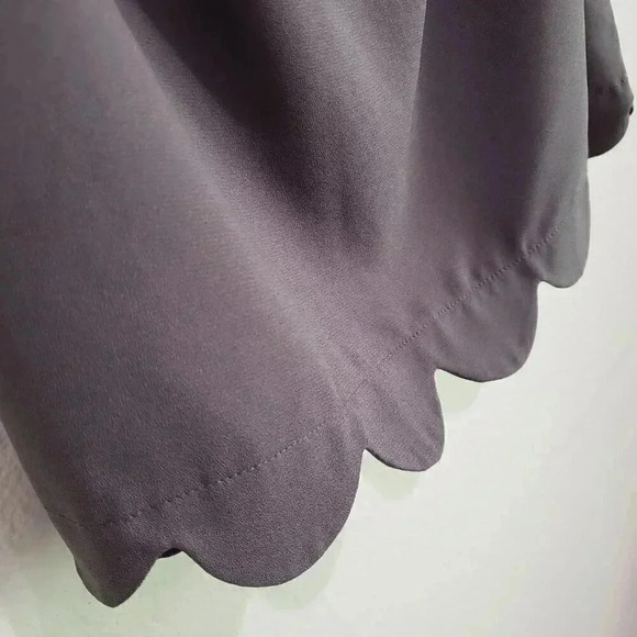 ENTRO Gray Scalloped Tank Size M - Picture 3 of 6